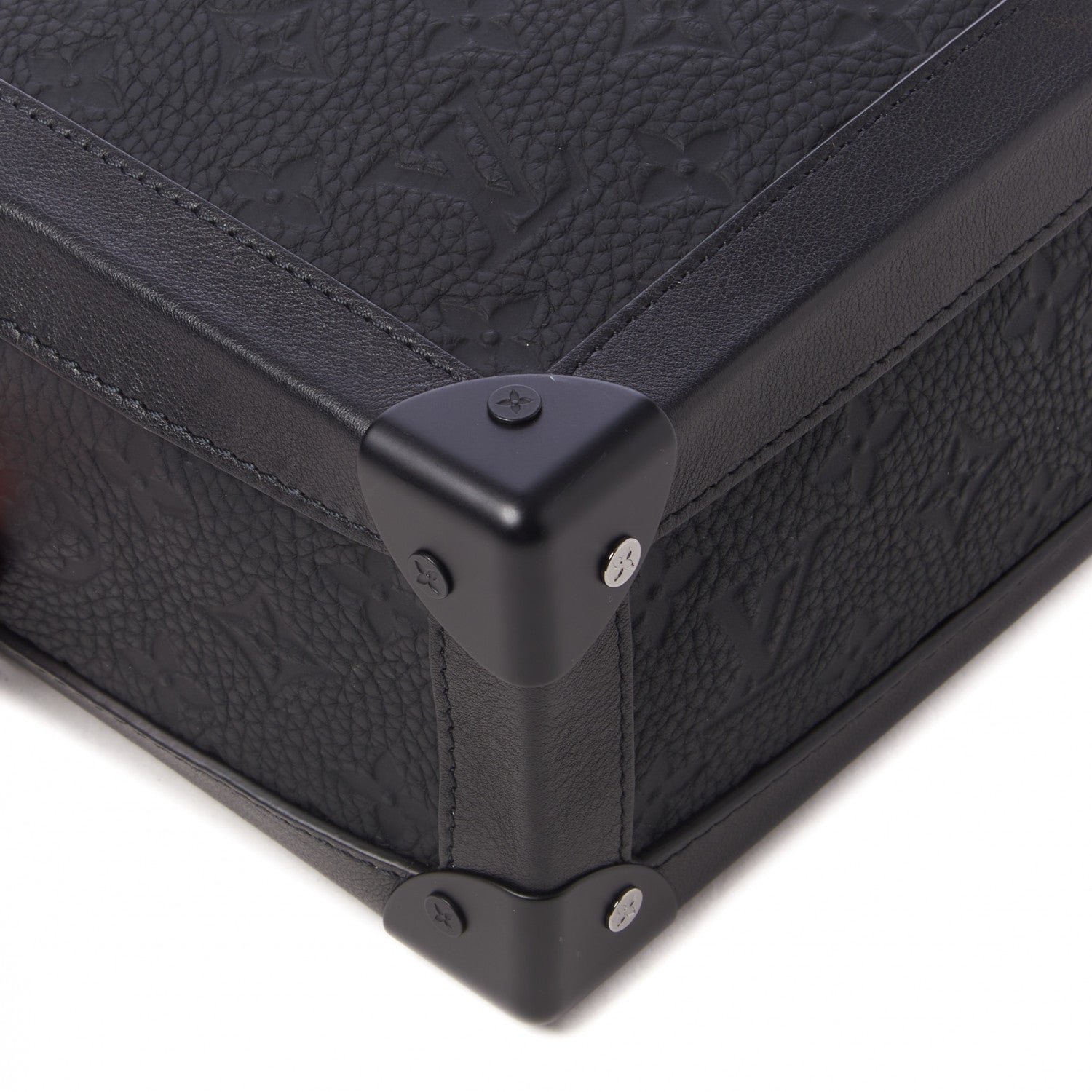 Louis Vuitton Taurillon Monogram Solar Ray Soft Trunk Black 6 of 8