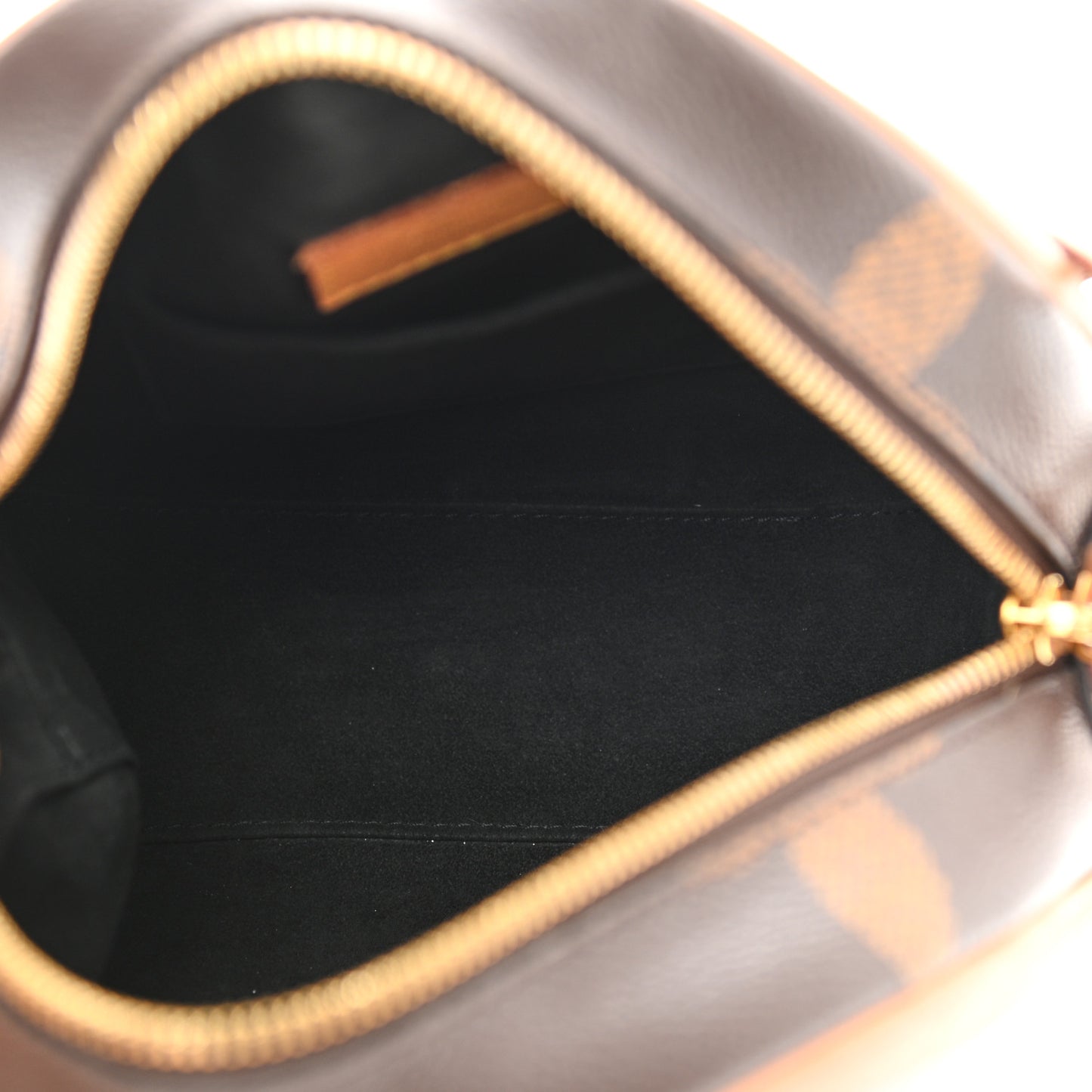 Reverse Monogram Giant Boite Chapeau Souple