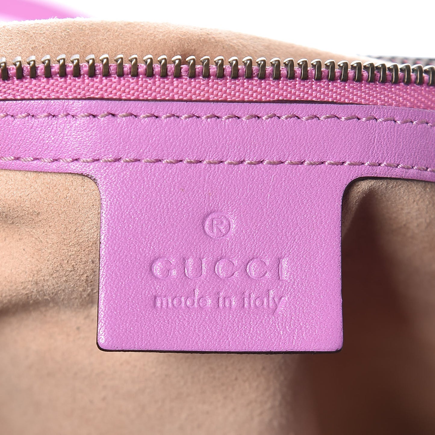 Calfskin Matelasse Medium GG Marmont Shoulder Bag Candy Mousse