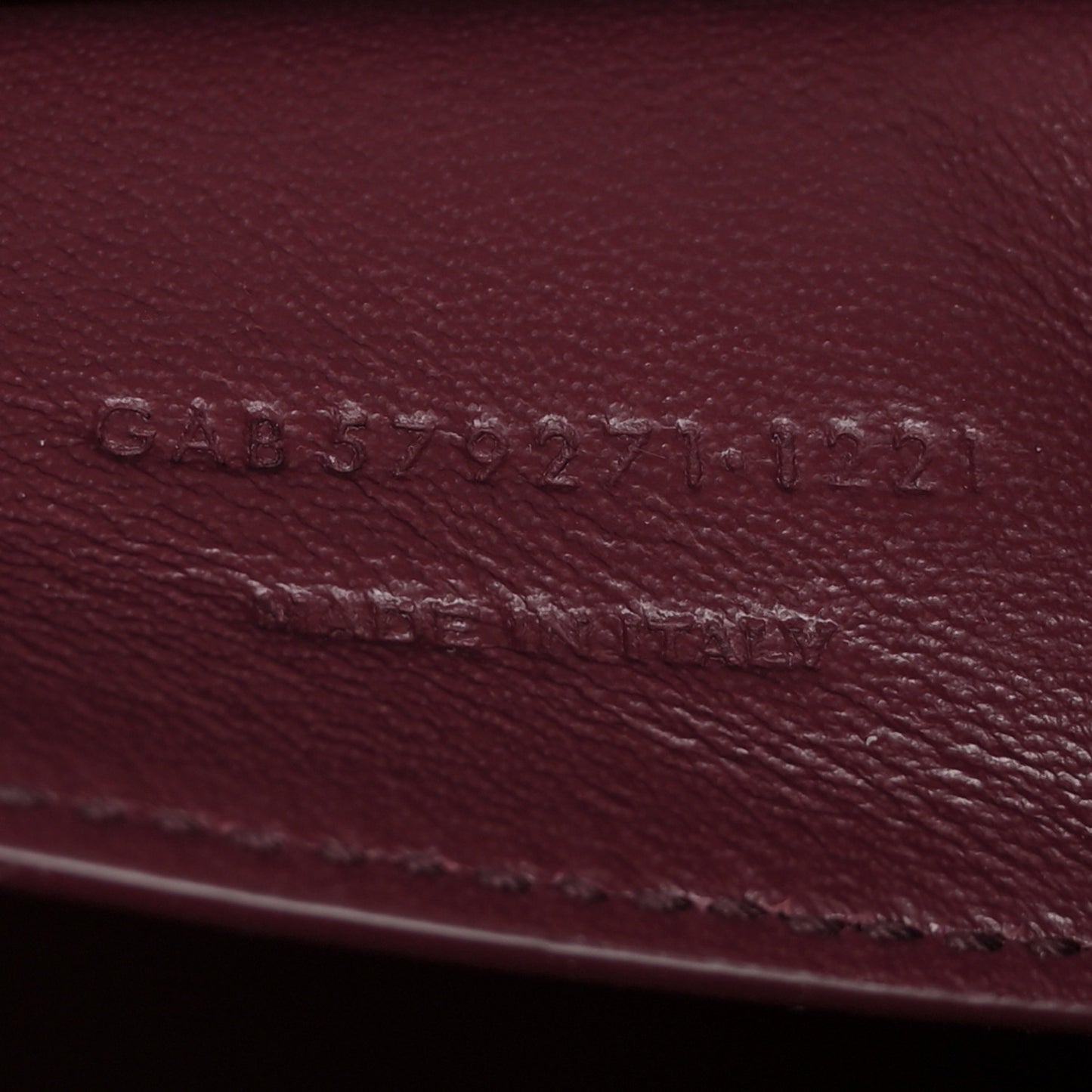 Smooth Calfskin Manhattan Shoulder Bag Rouge