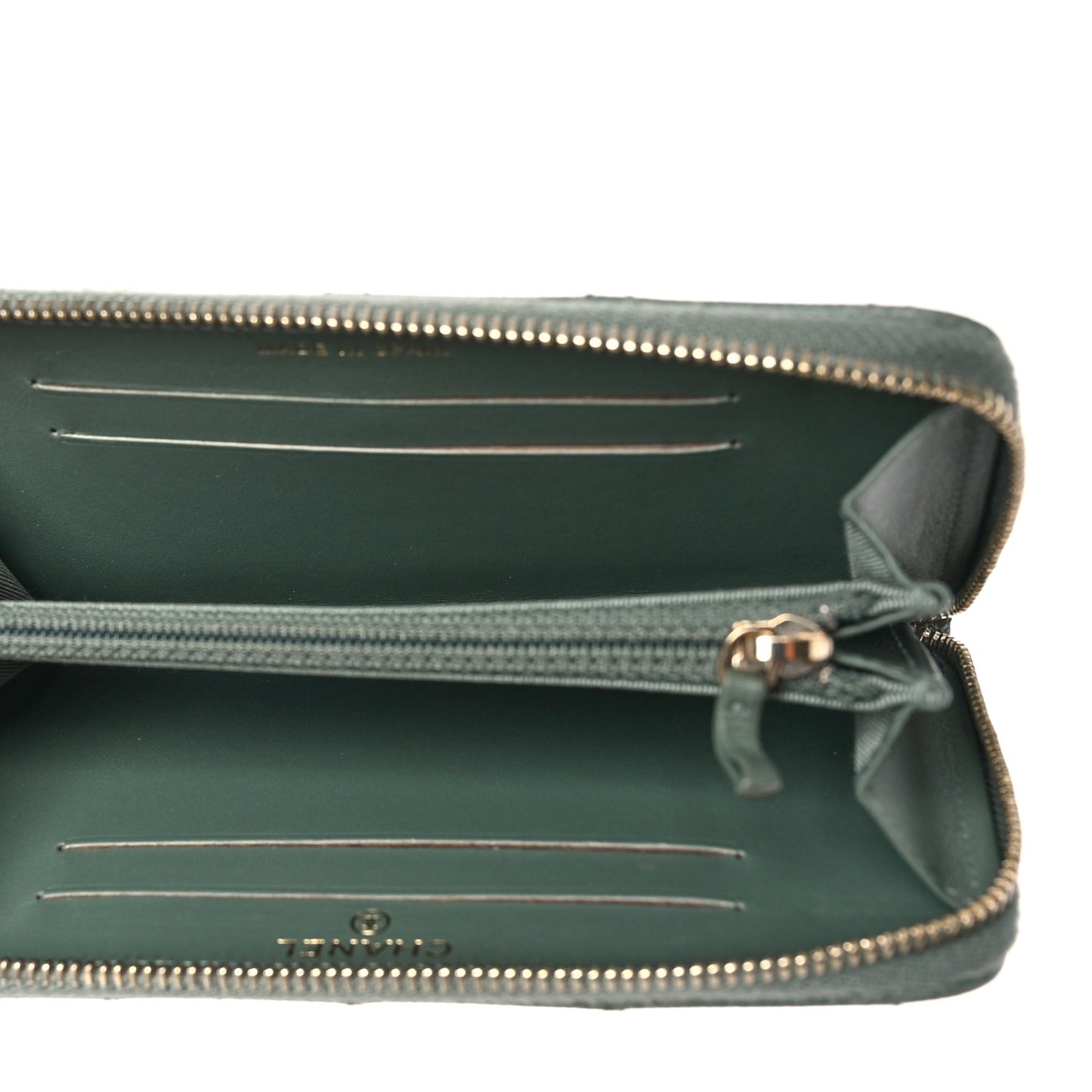 Iridescent Caviar Quilted Medium Zip Around Wallet Light Green