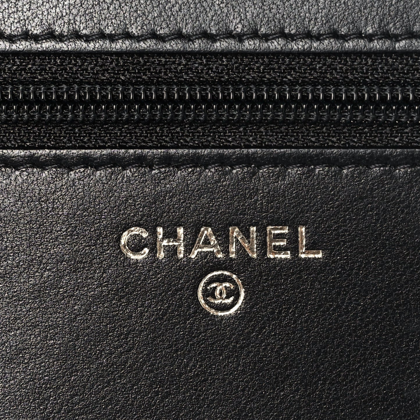 Calfskin Chevron Boy Wallet On Chain WOC Black