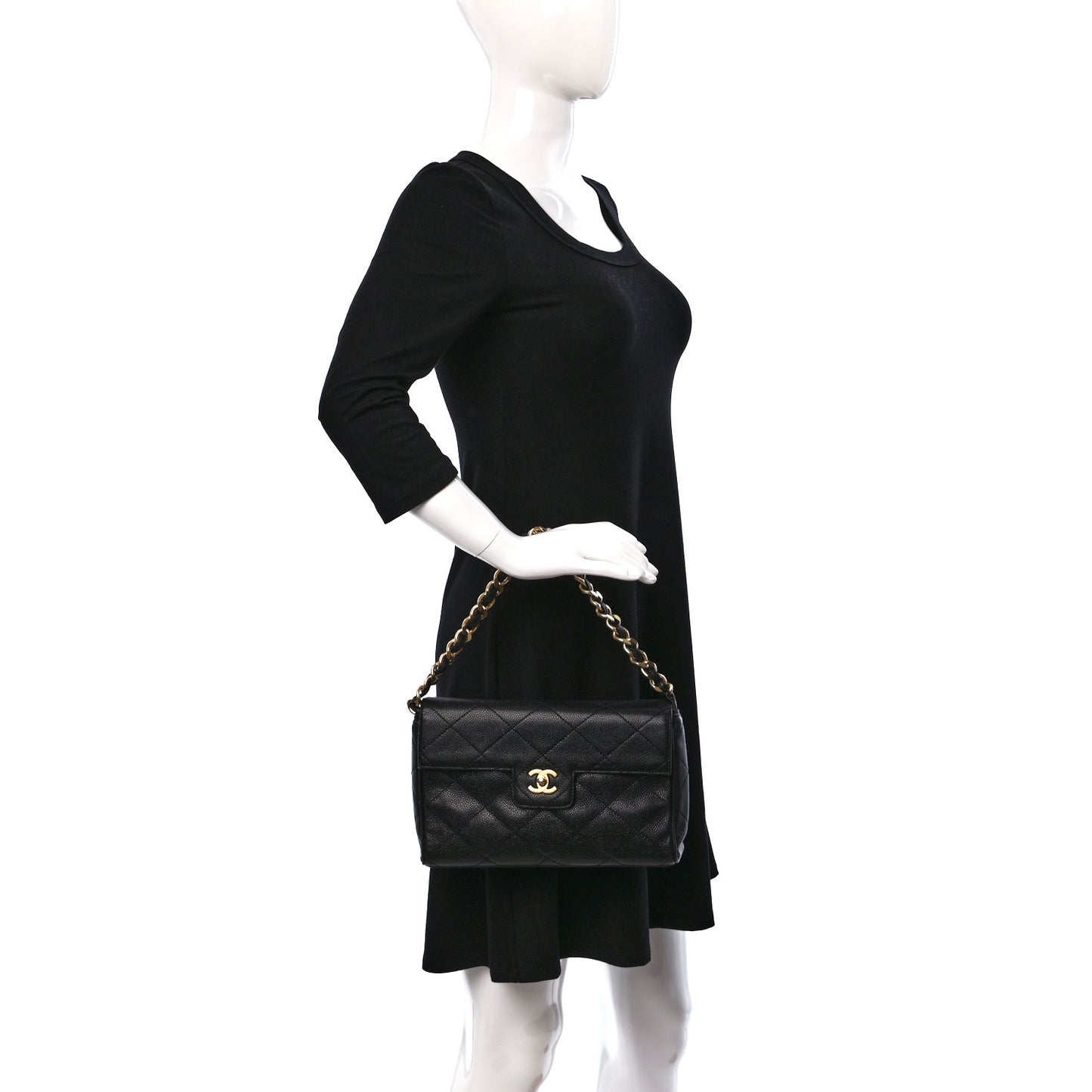 Caviar Quilted Shoulder Bag Black