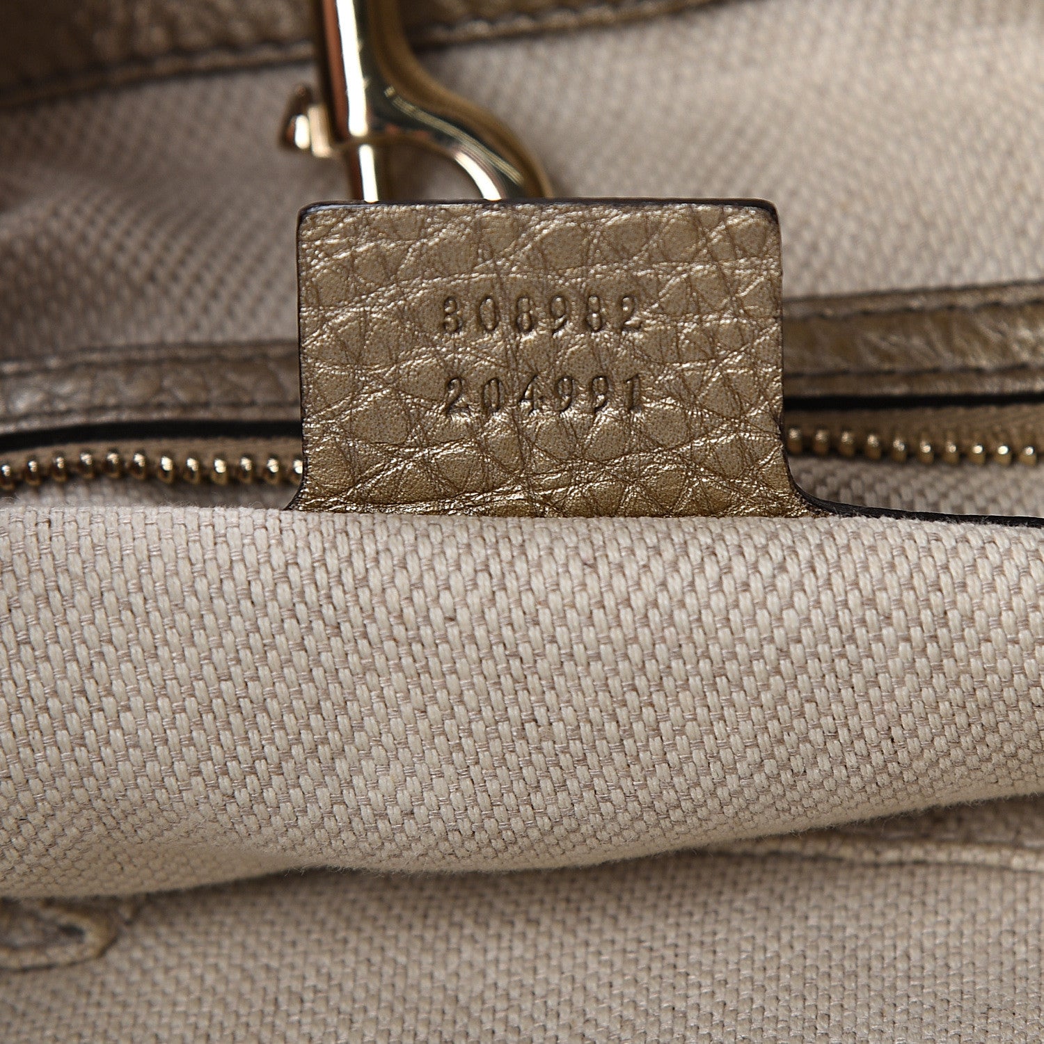 Gucci Metallic Pebbled Calfskin Medium Soho Chain Shoulder Bag Golden Beige 6 of 9