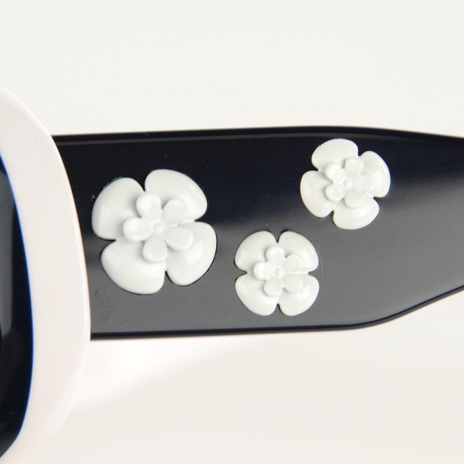 Chanel Camellia CC Sunglasses 5113 Blue White 6 of 7