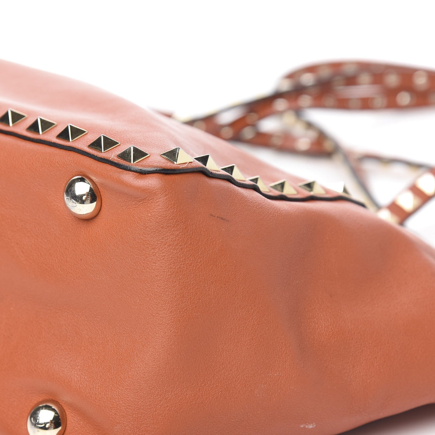 Vitello Small Rockstud Tote English Red