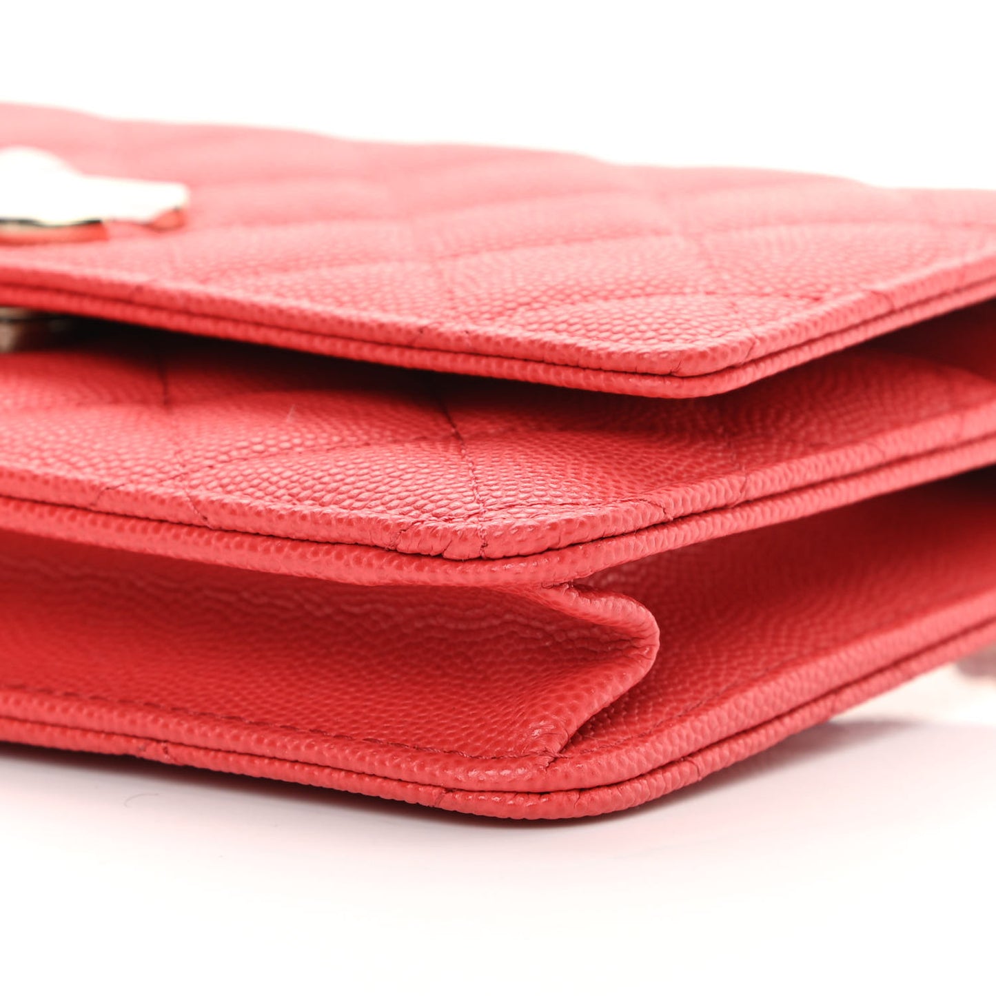 Caviar Quilted Striated CC Wallet On Chain WOC Red