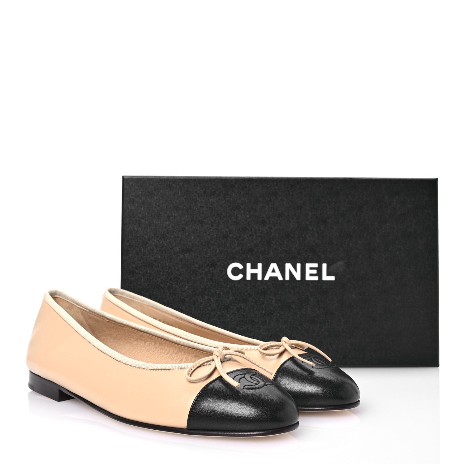 Chanel Lambskin Cap Toe CC Ballerina Flats 39.5 Beige Black 8 of 8