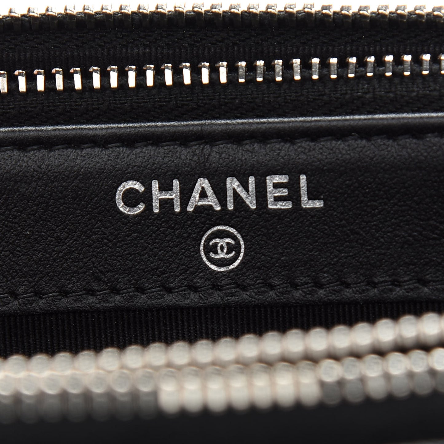 Iridescent Caviar Quilted Small Clutch With Chain Black