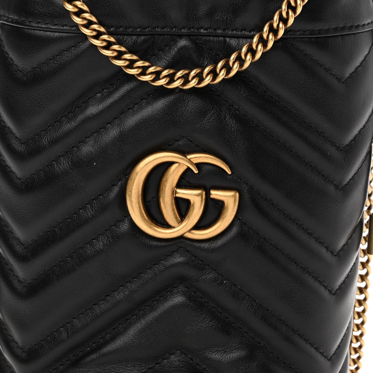 Calfskin Matelasse Mini GG Marmont 2.0 Bucket Bag Black