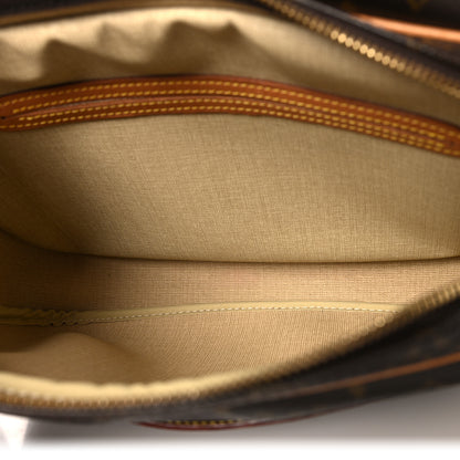Louis Vuitton Monogram Reporter PM 6 of 10