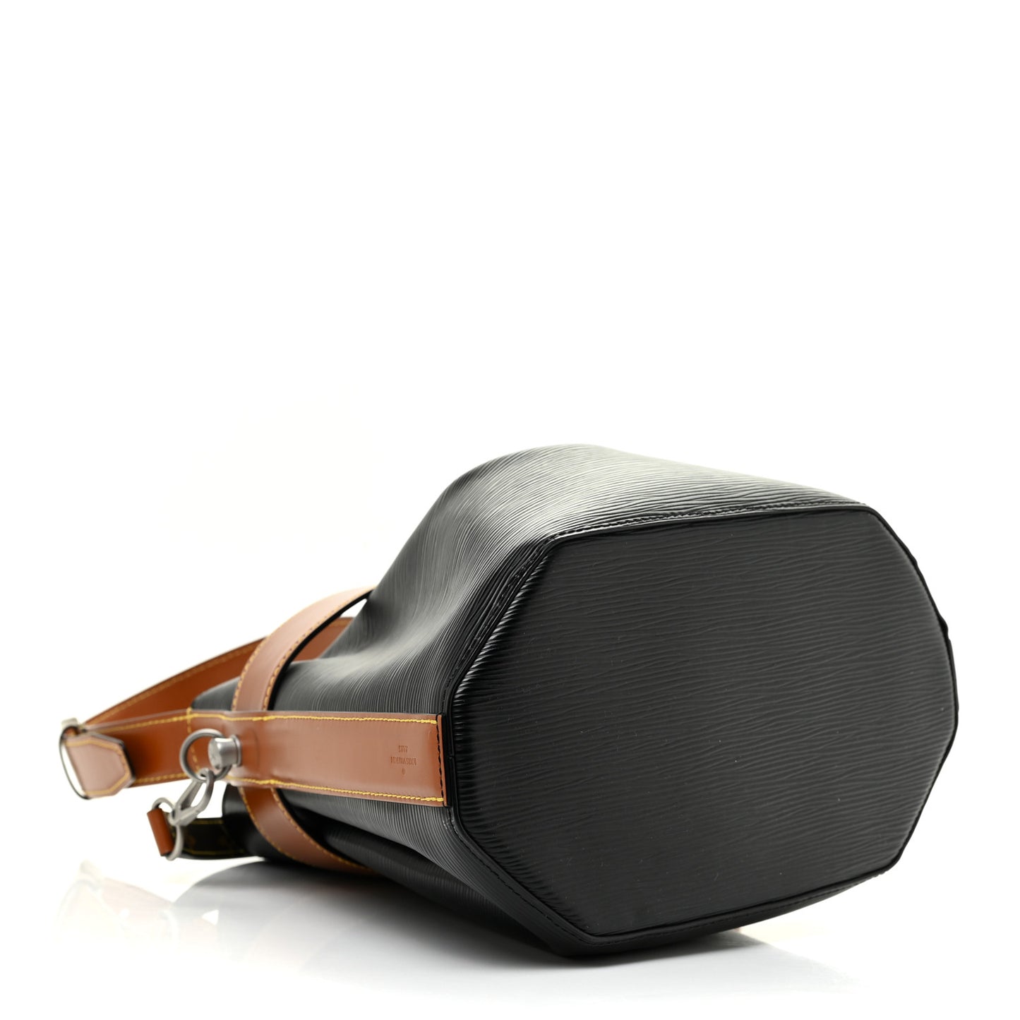 Epi Twist Bucket Black