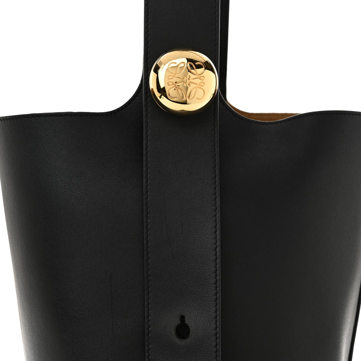 Smooth Calfskin Medium Pebble Bucket Bag Black
