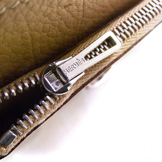 Evergrain Calfskin Dogon Wallet Biscuit