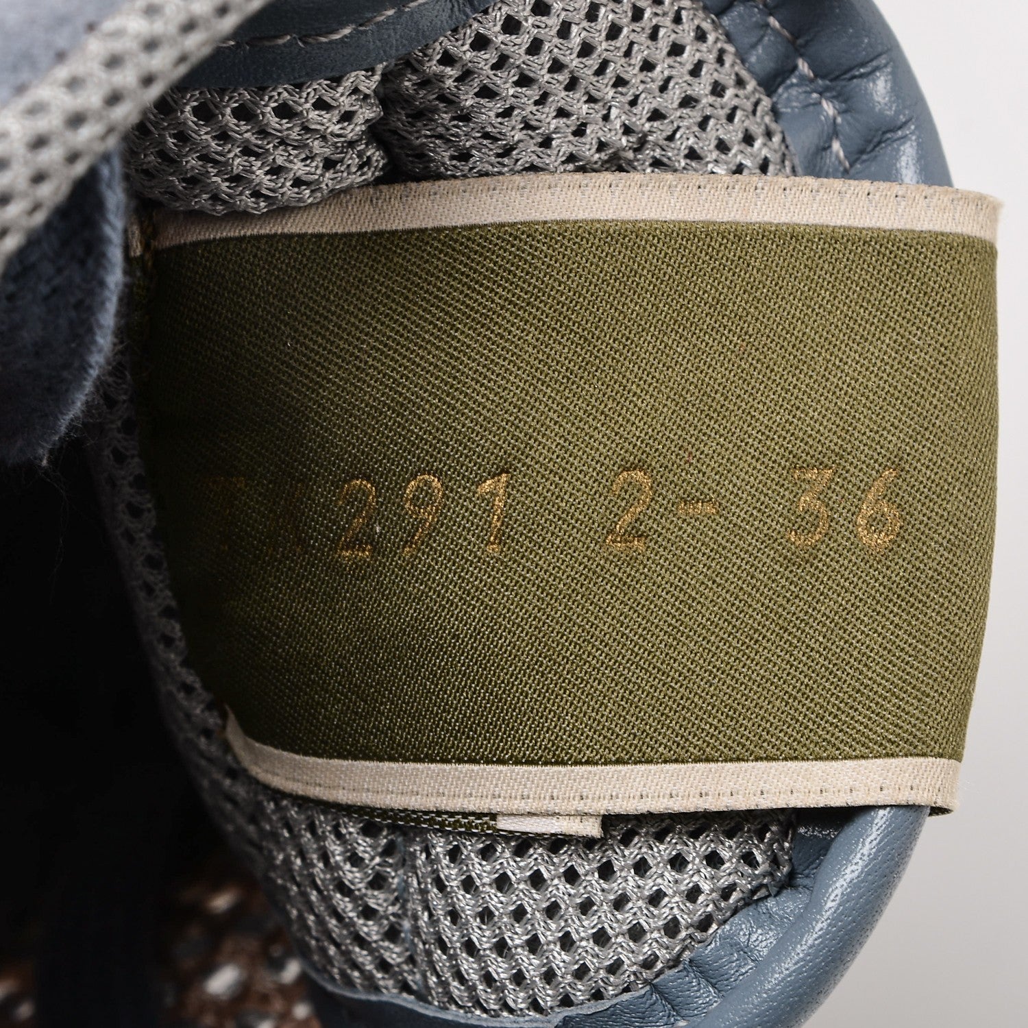 Valentino Garavani Macrame Lace Suede Womens Rockrunner Sneakers 36 Cristall 8 of 9