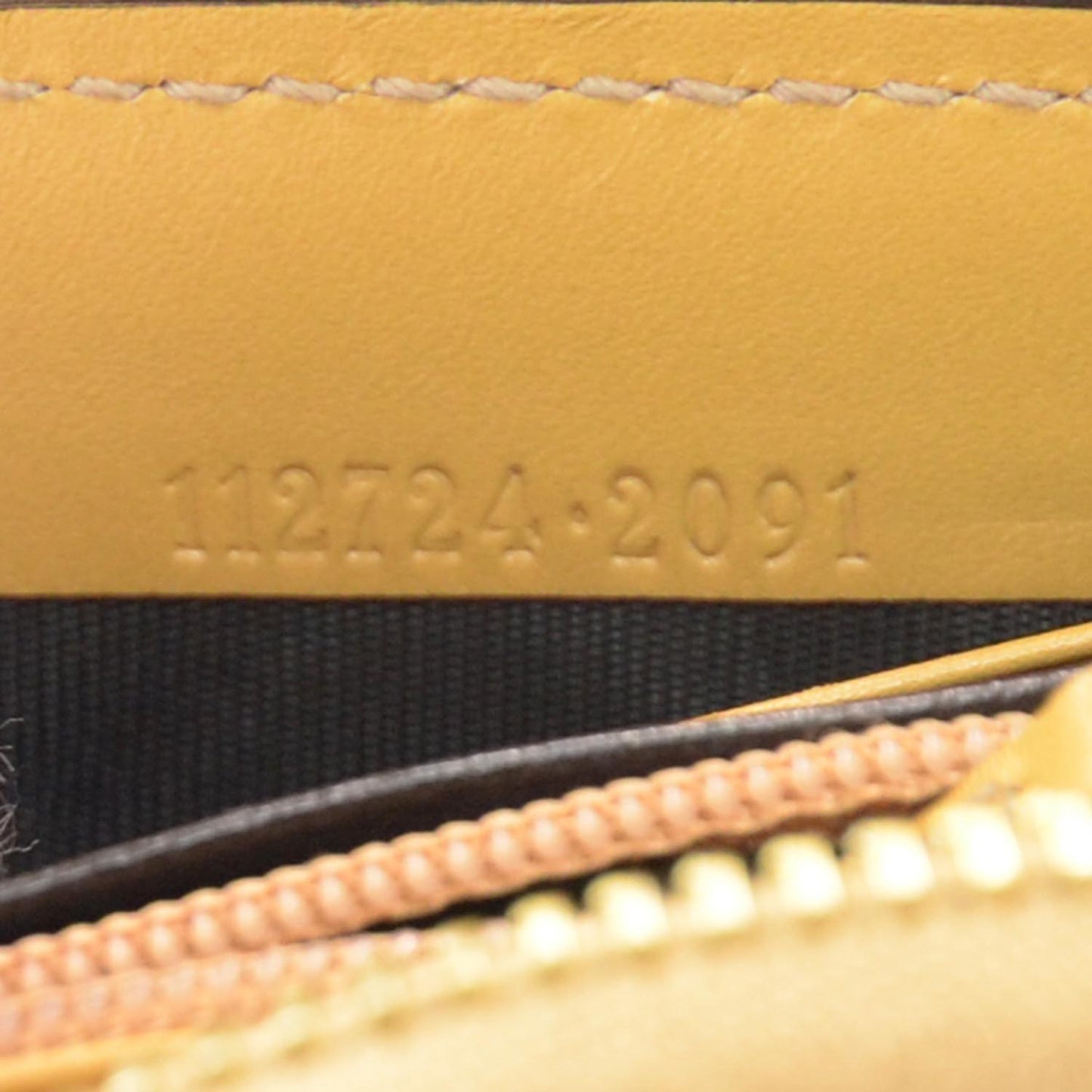 Guccissima Metal Bar Zip Around Wallet Tan