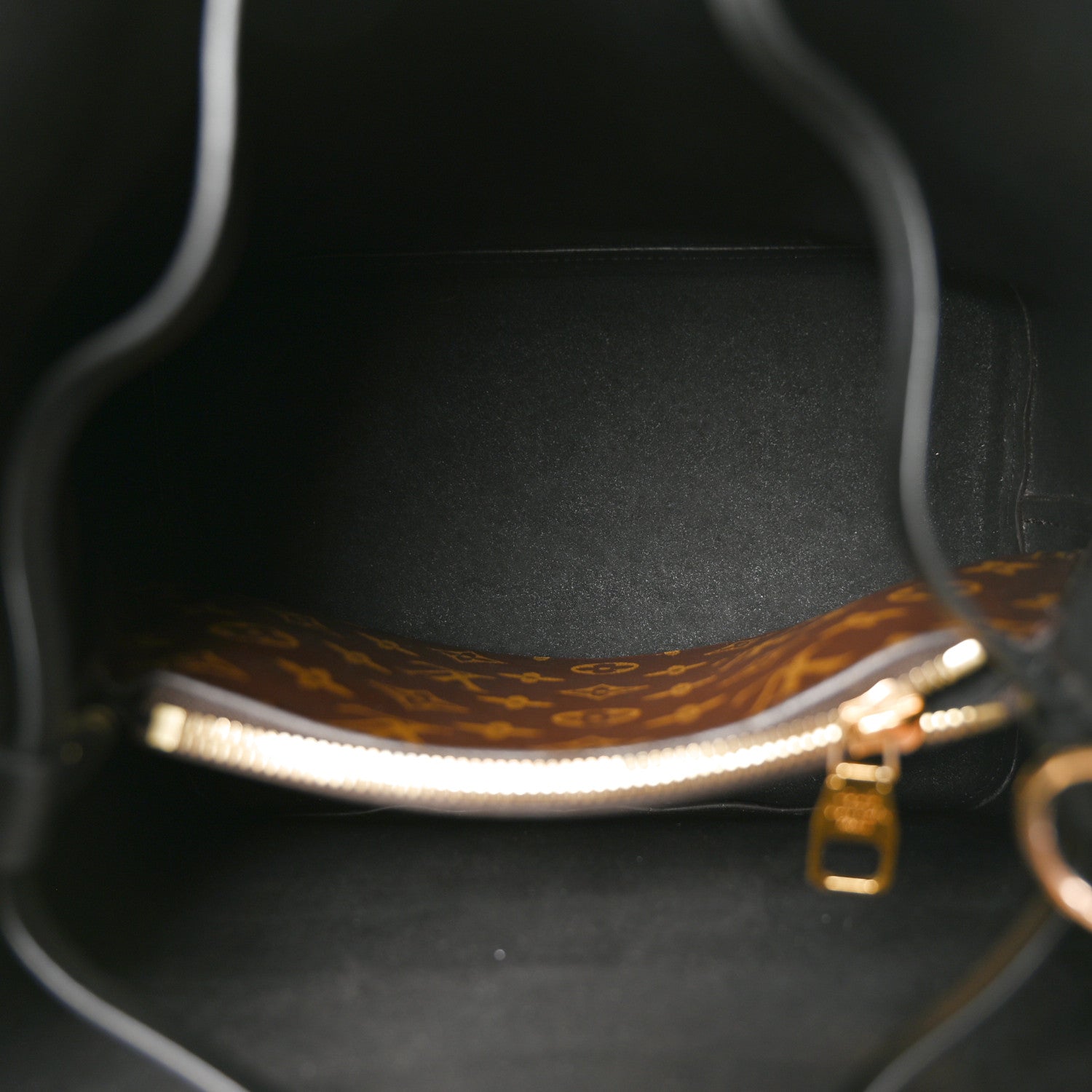 Louis Vuitton Monogram Neonoe MM Black 4 of 9