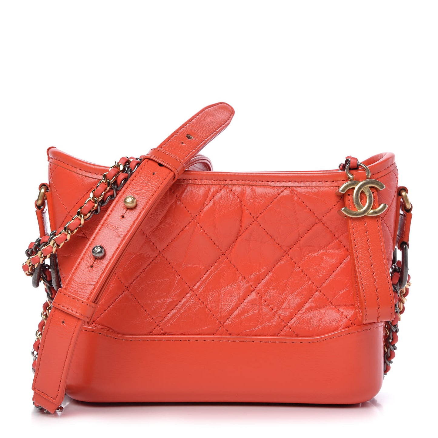 Aged Calfskin Quilted Small Gabrielle Hobo Red