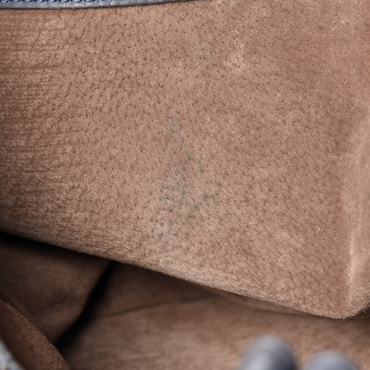 Bottega Veneta Nappa Intrecciato Parachute Bag Krim 9 of 20