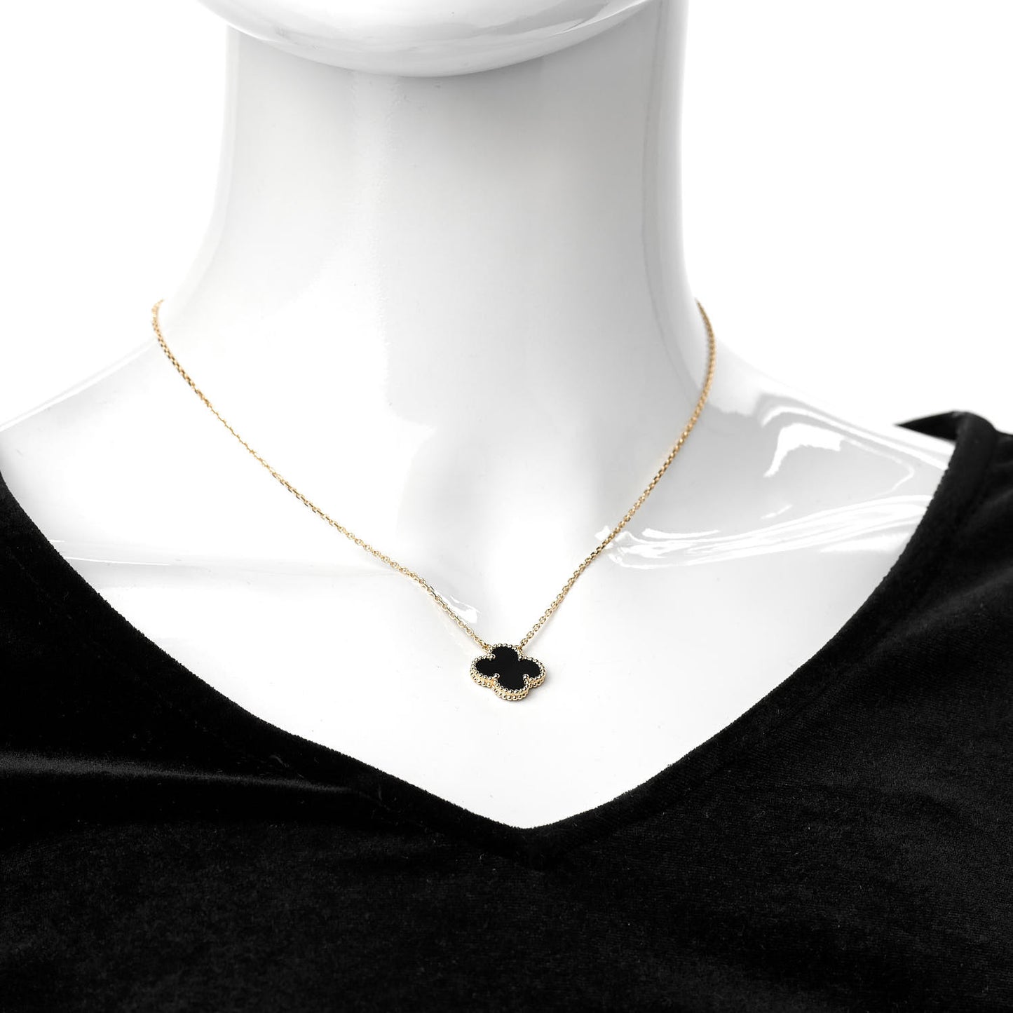 18K Yellow Gold Black Onyx Vintage Alhambra Pendant Necklace