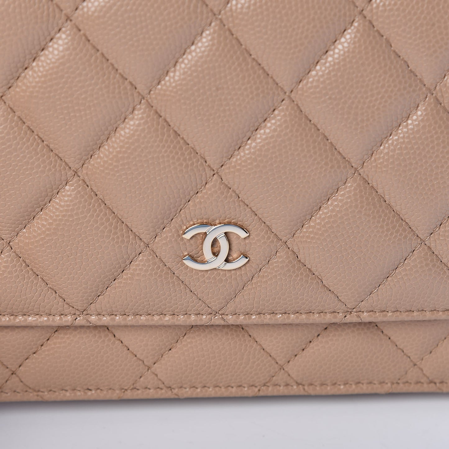 Caviar Quilted Wallet On Chain WOC Beige