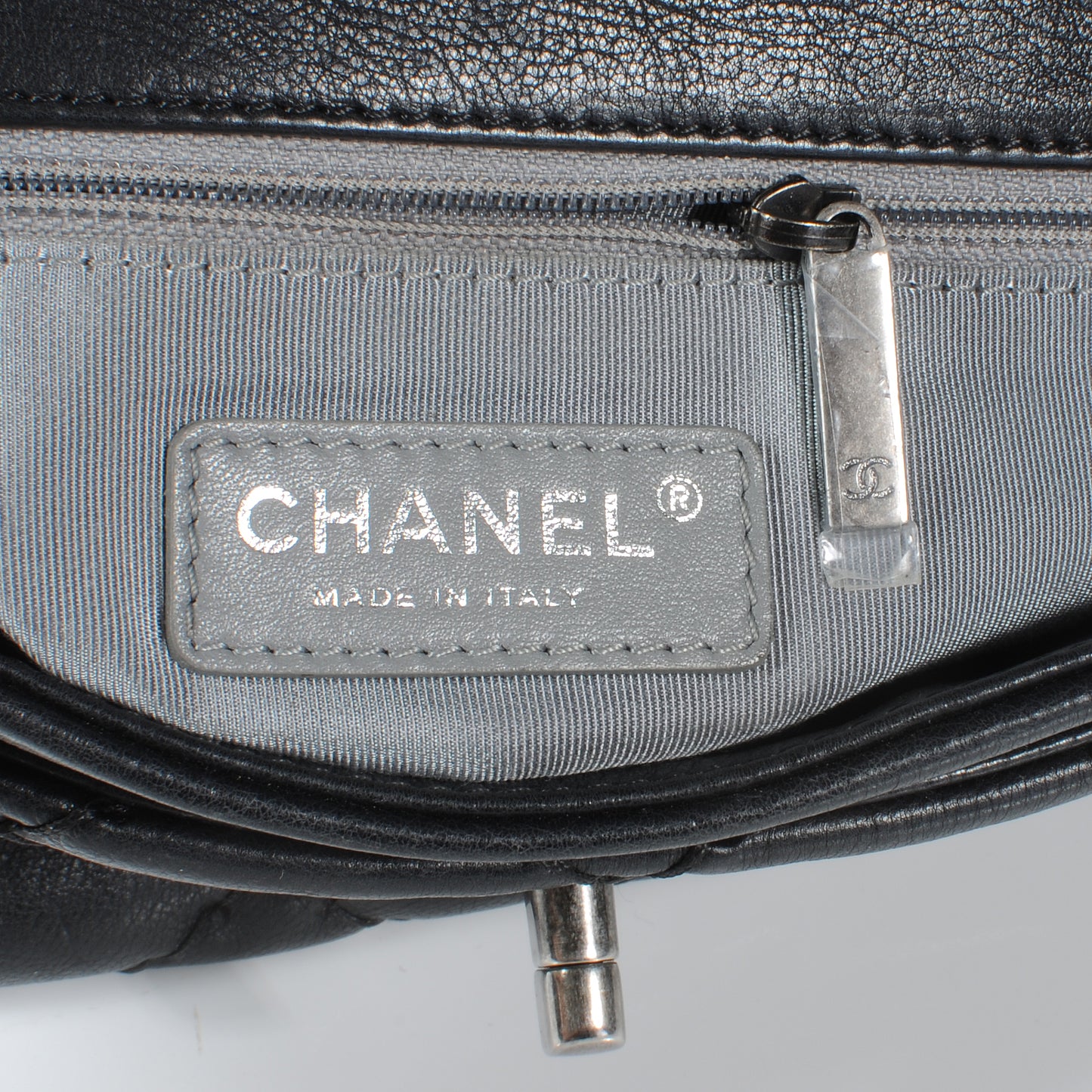 Calfskin Ultimate Stitch Flap Bag Black