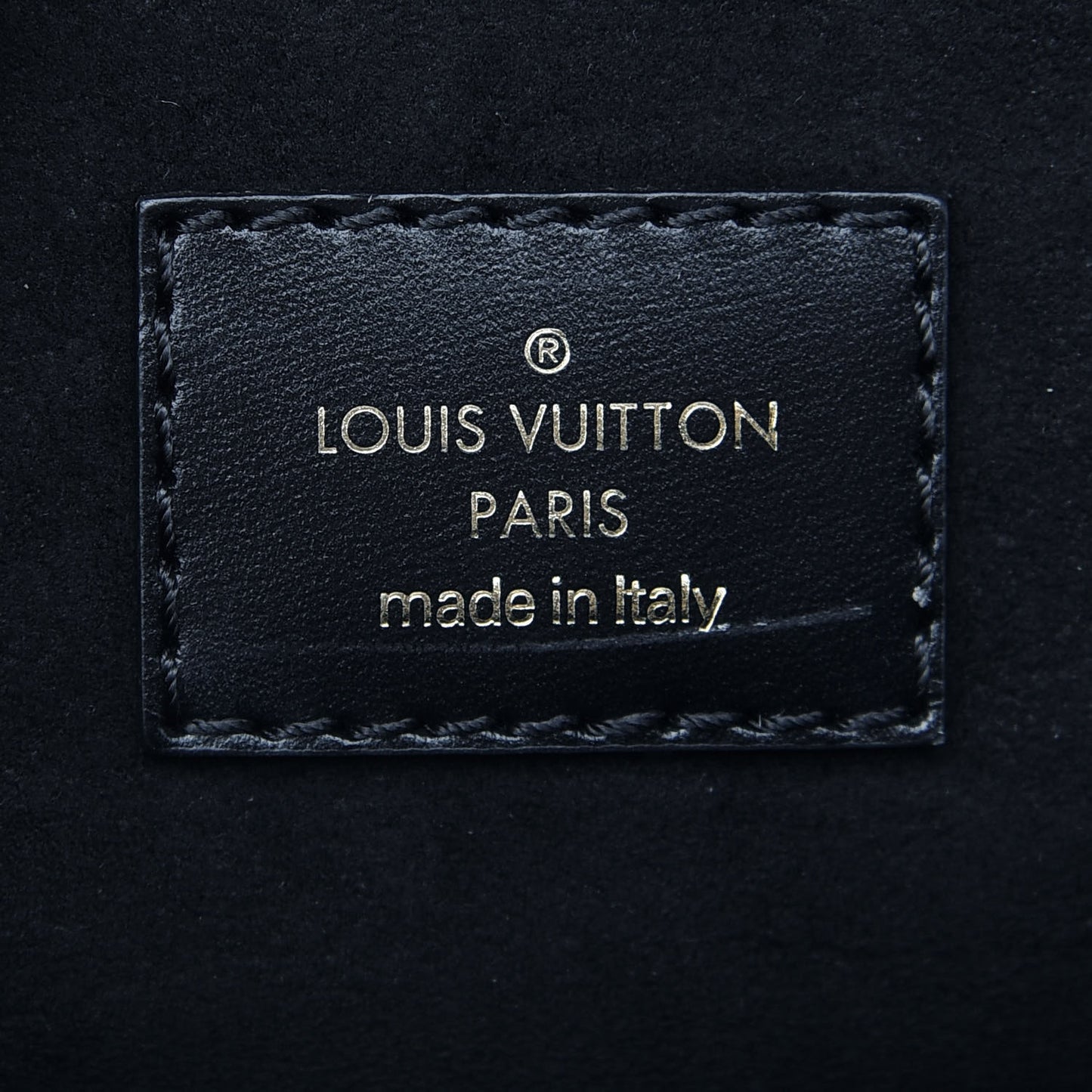 Reverse Monogram Pochette Metis