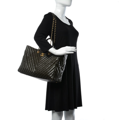 Chanel Aged Calfskin Chevron Large Coco Handle Shopping Tote Dark Green 2 of 8