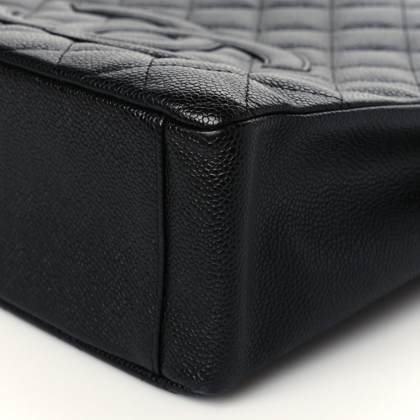 Caviar Quilted Petit Shopping Tote PST Black