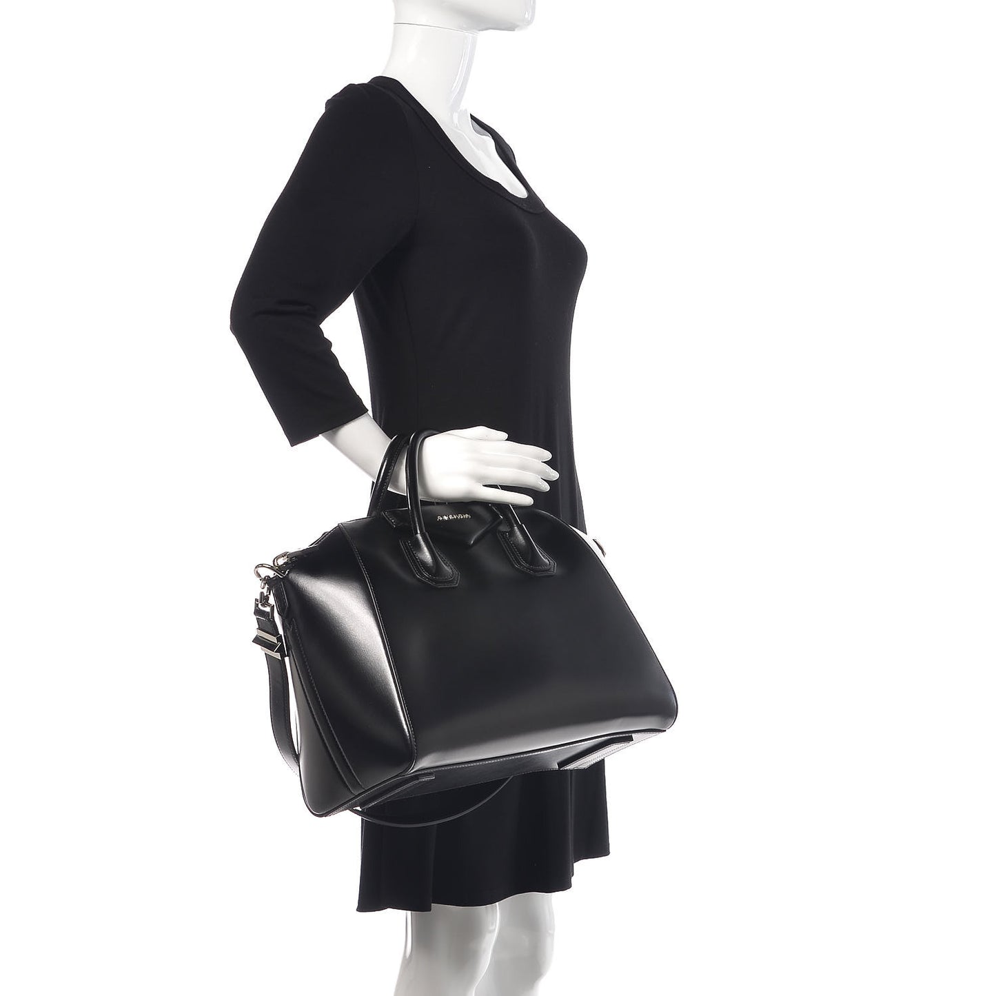 Shiny Lord Calfskin Medium Antigona Black