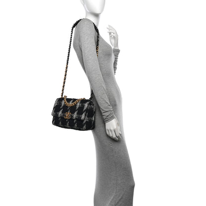 Chanel Tweed Houndstooth Quilted Medium Chanel 19 Flap Black White 2 of 10