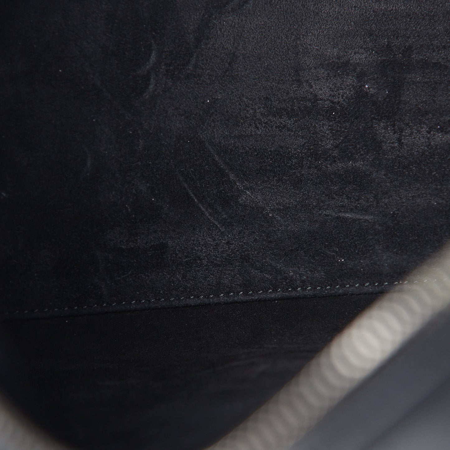 Calfskin Studded Classic Duffle 6 Black