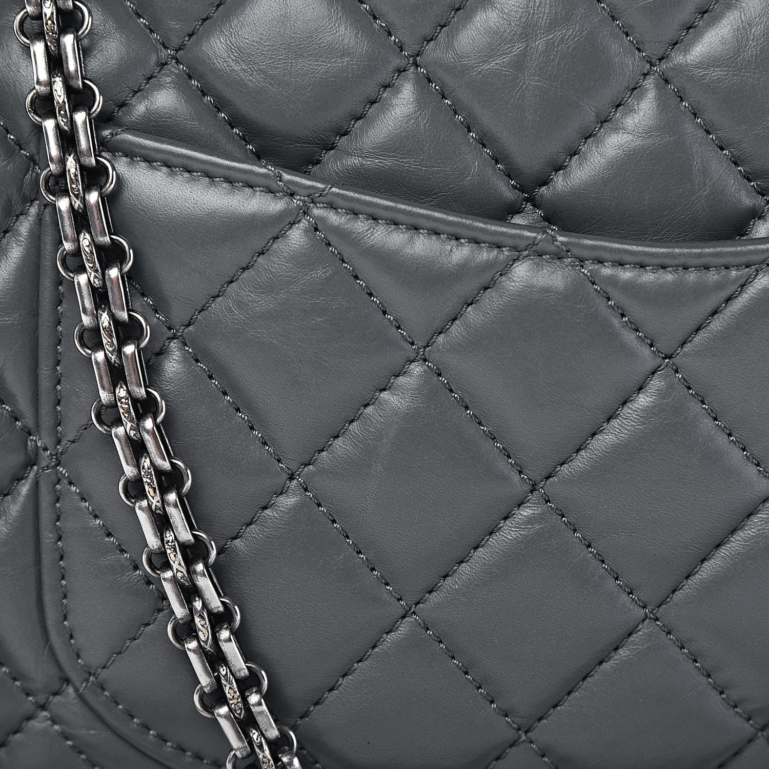 Chanel Aged Calfskin Medium Reissue Camera Case Grey 11 of 16