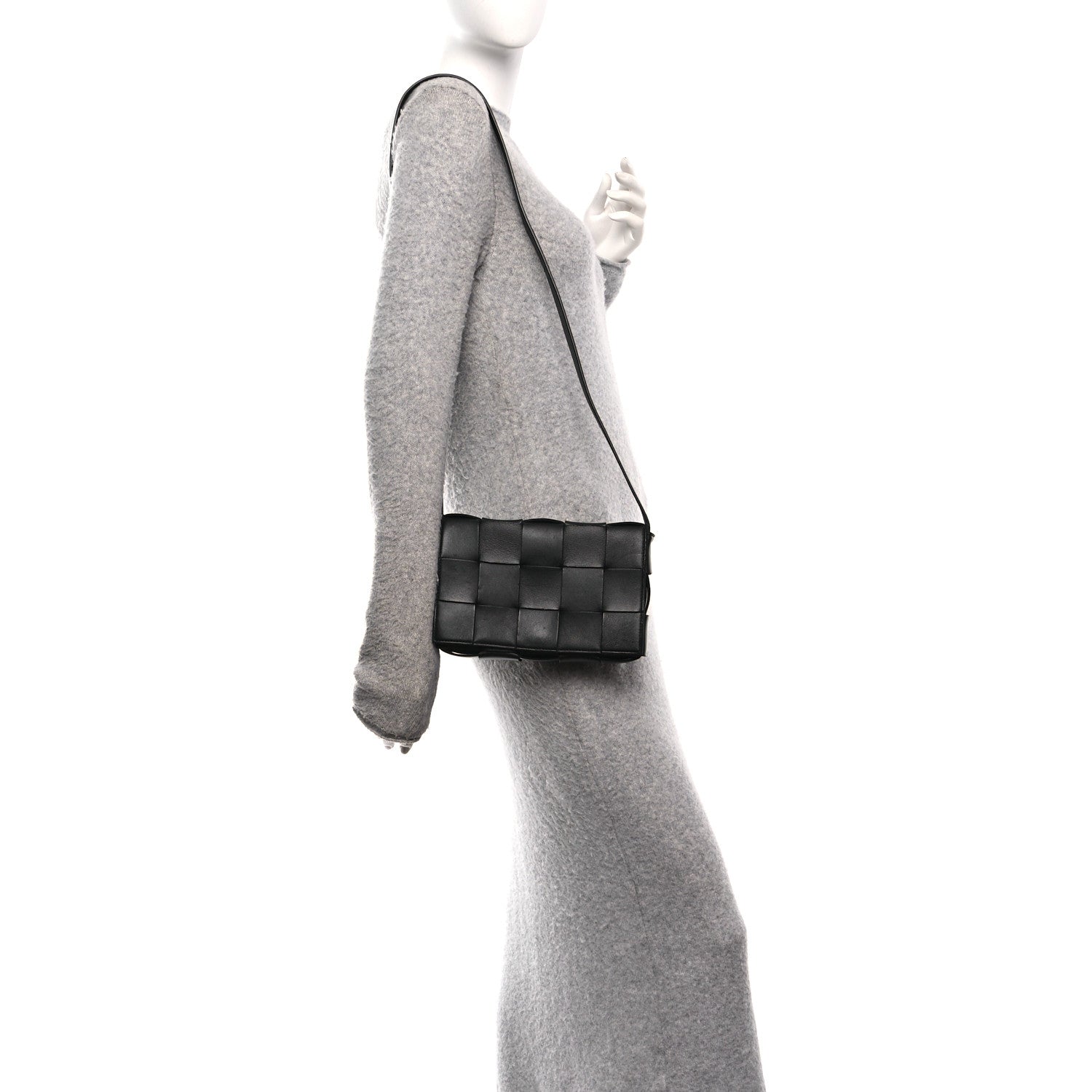 Bottega Veneta Lambskin Maxi Intrecciato Cassette Crossbody Bag Black 3 of 19