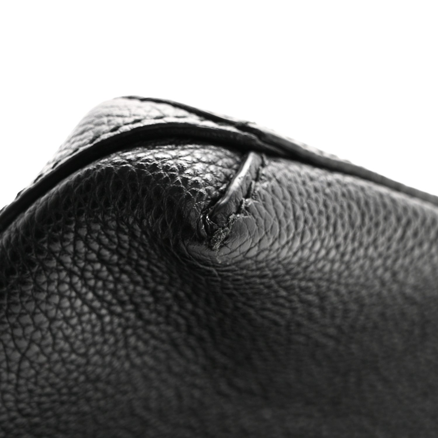 Gucci Pebbled Calfskin Logo Wristlet Black 9 of 10