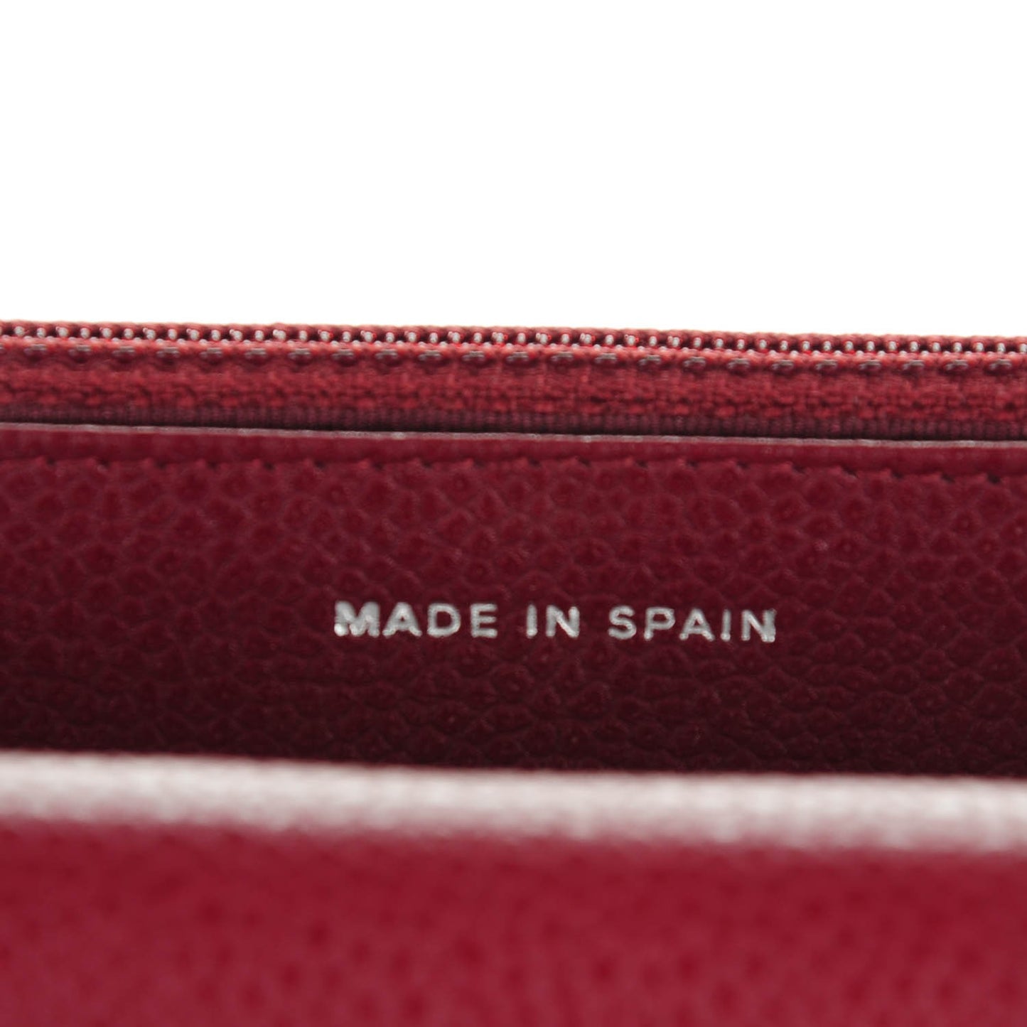 Caviar Quilted Wallet On Chain WOC Dark Red