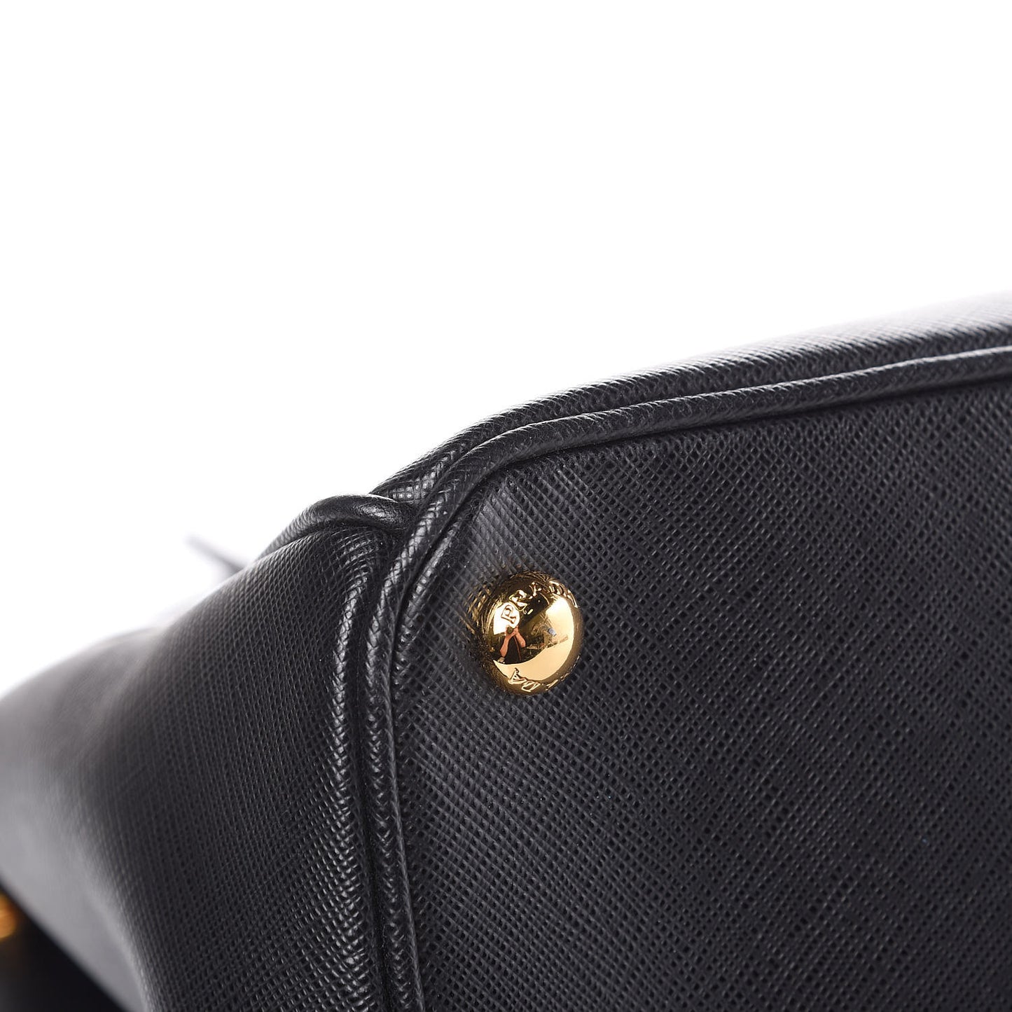 Saffiano Medium Galleria Double Zip Tote Black