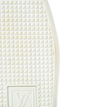 Louis Vuitton Patent Monogram Frontrow Sneakers 42 11 of 11