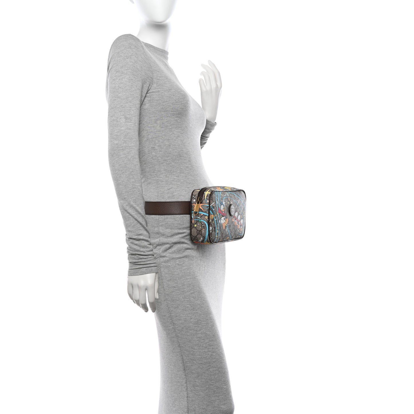 X DISNEY GG Supreme Monogram Donald Duck Small Interlocking G Belt Bag 90 36 Beige Multicolor New Acero
