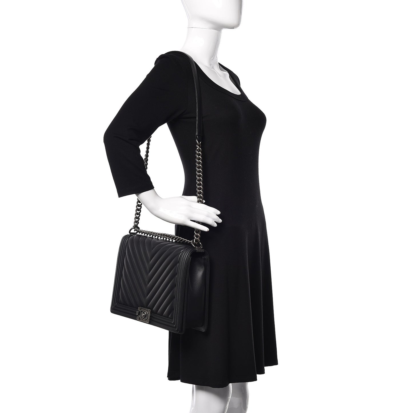 Calfskin Chevron Quilted Large Boy Flap Black