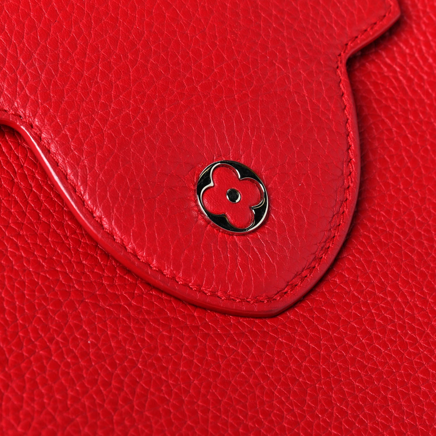 Louis Vuitton Taurillon Capucines PM Rubis 6 of 7