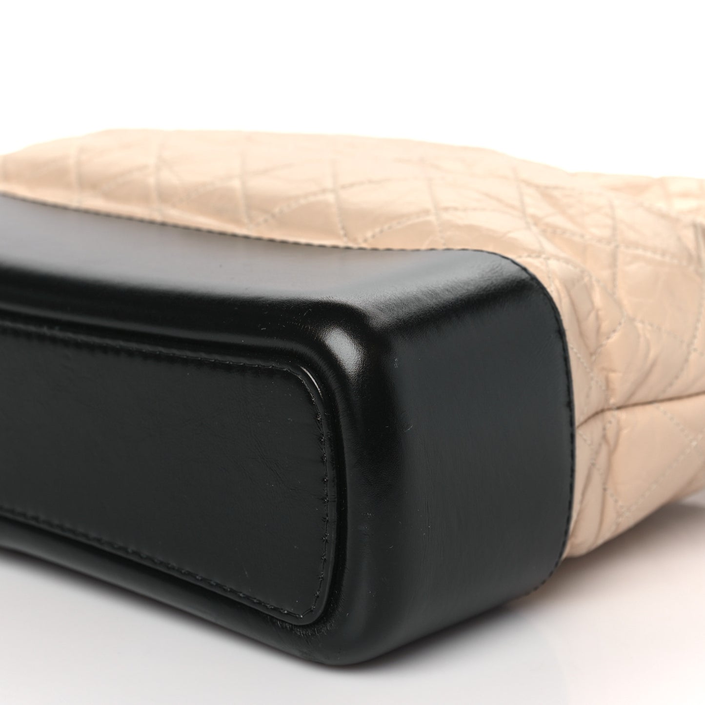 Aged Calfskin Quilted Large Gabrielle Hobo Beige Black