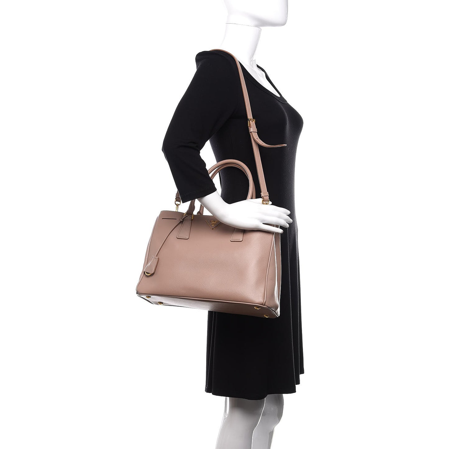 Saffiano Lux Medium Tote Cammeo