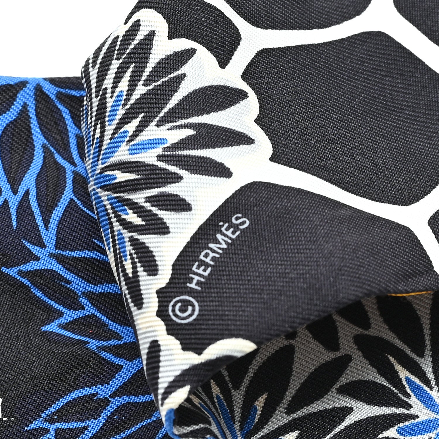 Hermes Silk The Three Graces Twilly Bleu Nuit Gold Black 3 of 3