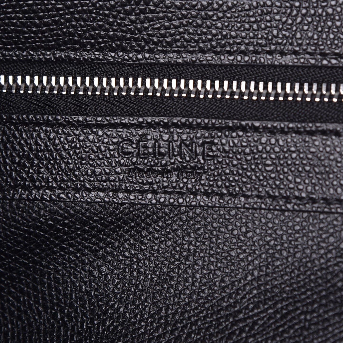 Grained Calfskin Small Vertical Cabas Black