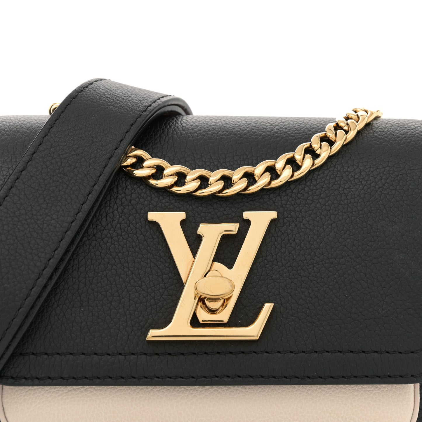 Grained Calfskin Lockme Tender Black