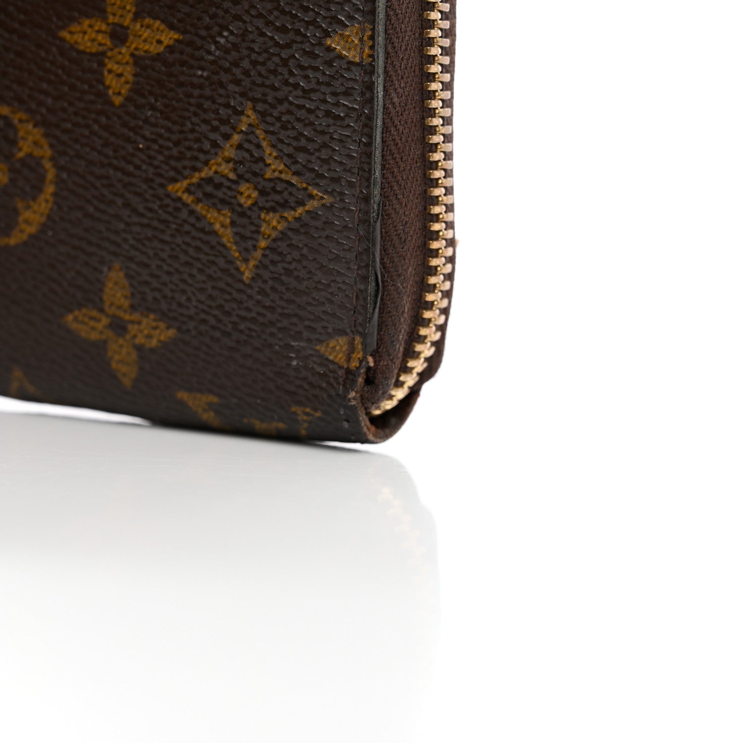 Louis Vuitton Monogram Zippy Wallet 9 of 13
