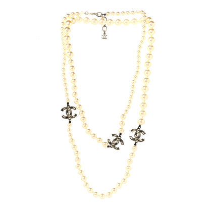 Chanel Graduated Pearl Crystal CC Long Necklace Gold Black 3 of 4