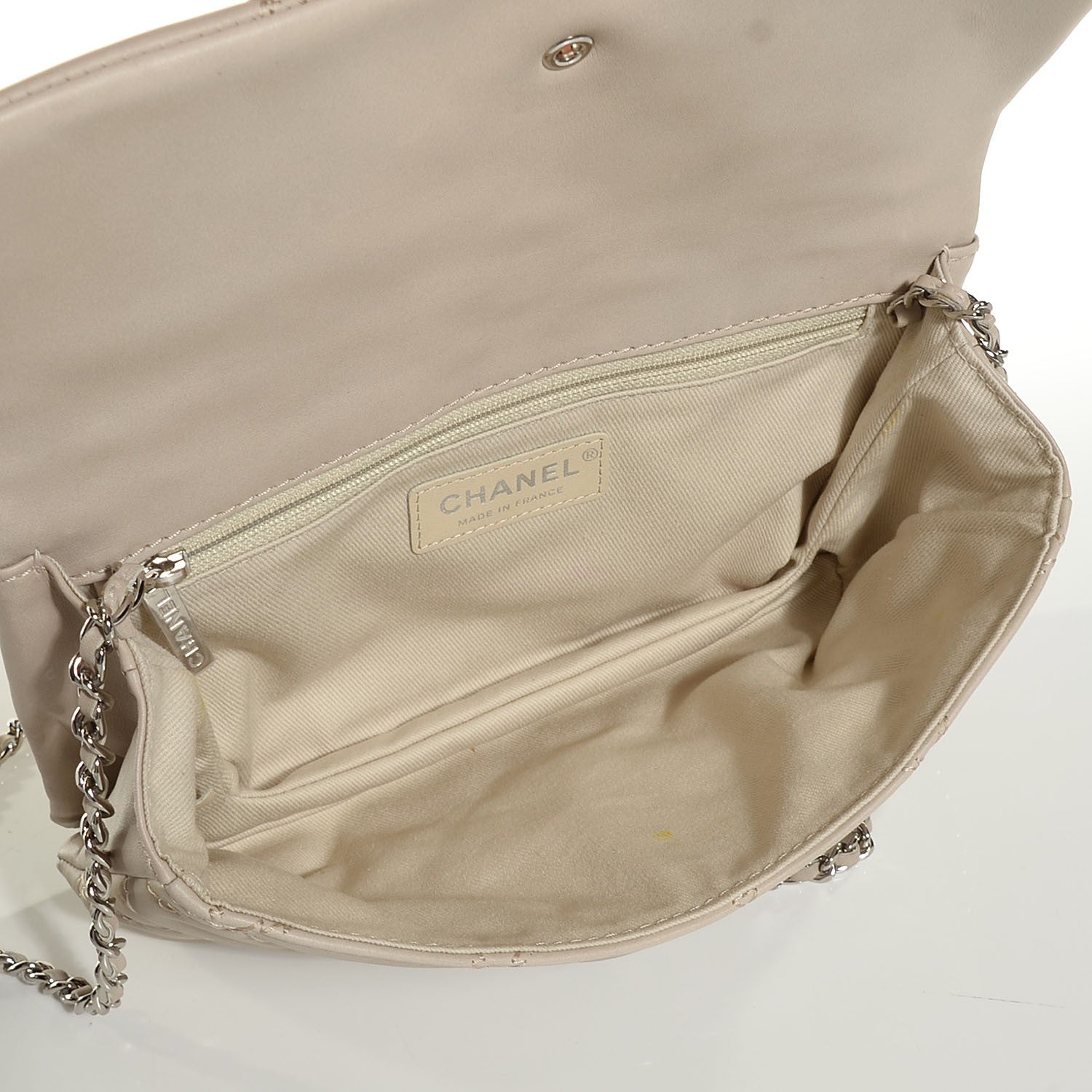 Chanel Calfskin Quilted Double Stitch Hamptons Clutch With Chain Beige Clair 5 of 7