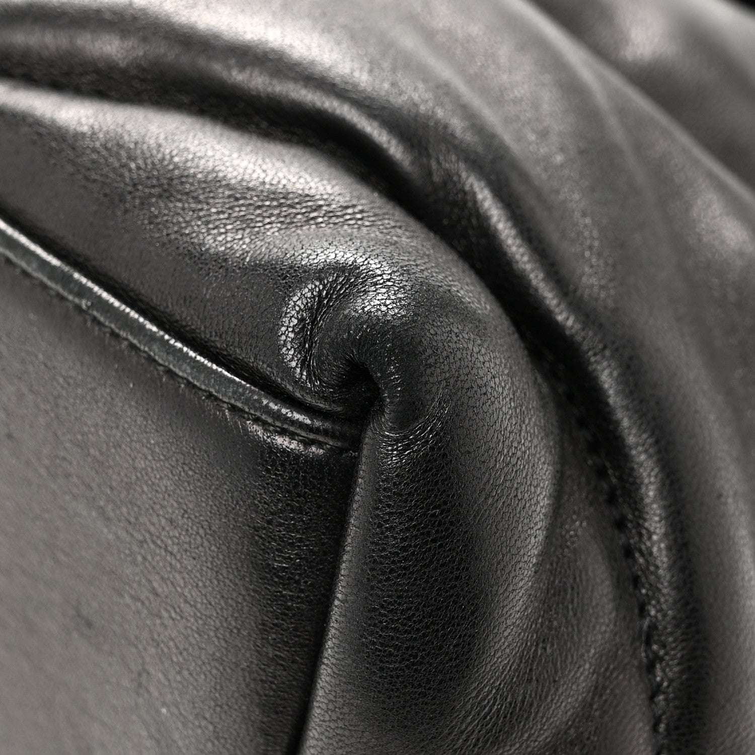 Saint Laurent Lambskin Quilted Monogram Monochrome Medium Loulou Puffer Chain Satchel Black 11 of 12